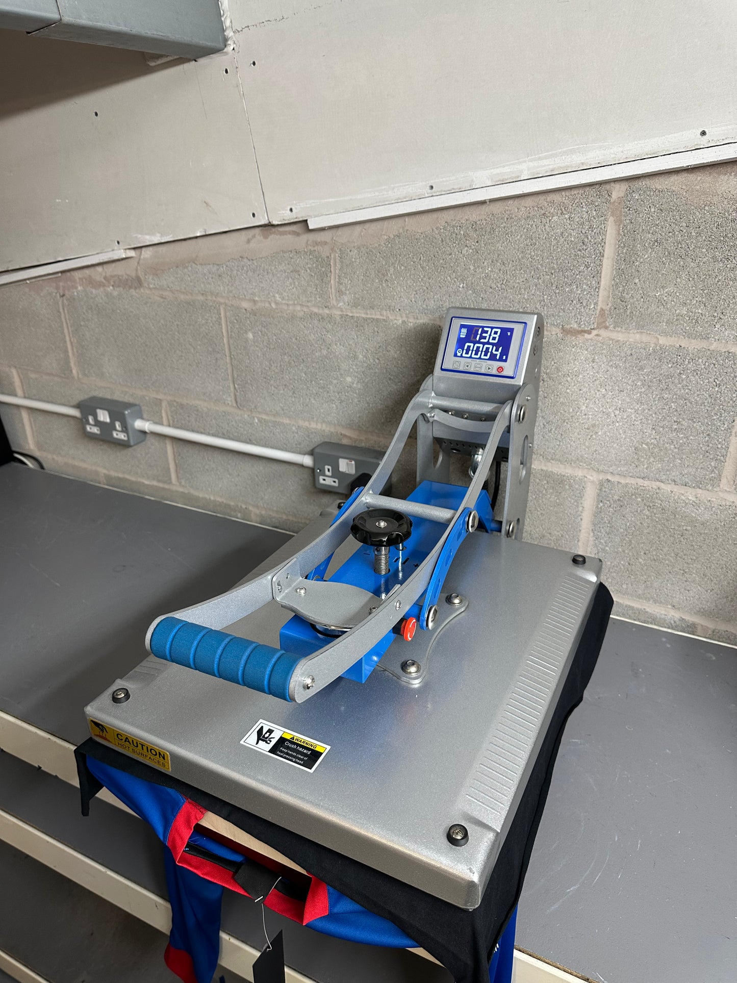 upload by image test